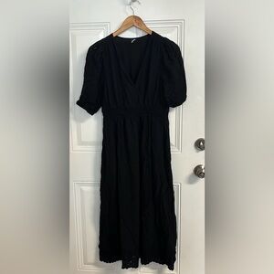 Old Navy V Neck Black Dress with Pockets and Embroidery Details Size Medium